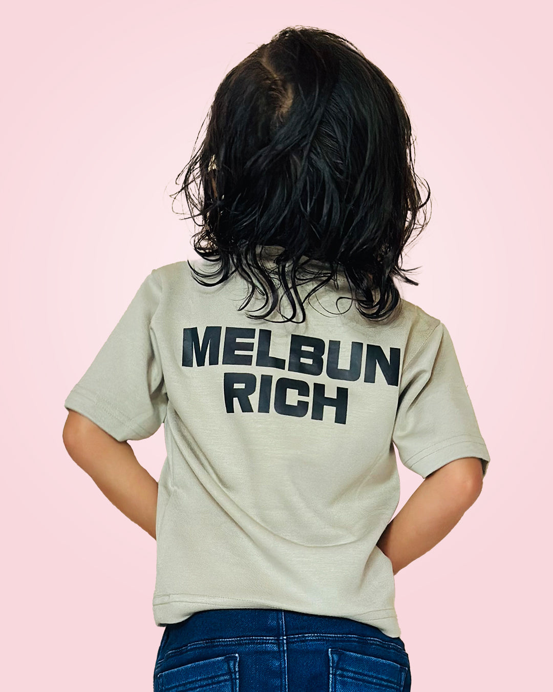 Melbun Rich V Dark Beige Five Sleeves T-shirt