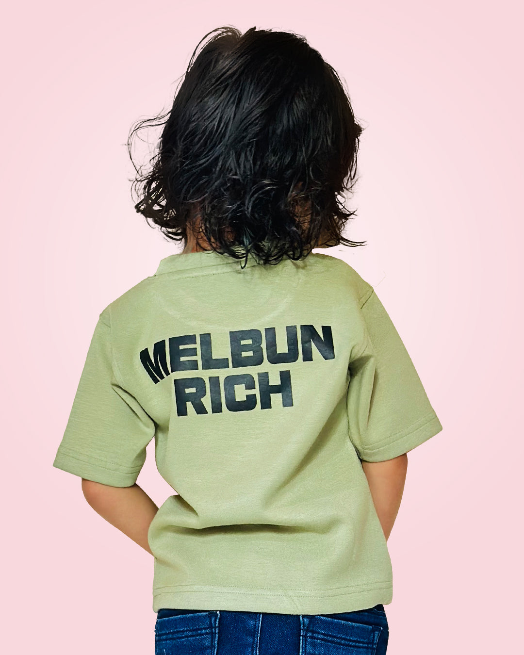 Melbun Rich V Sage Green Five Sleeves T-shirt