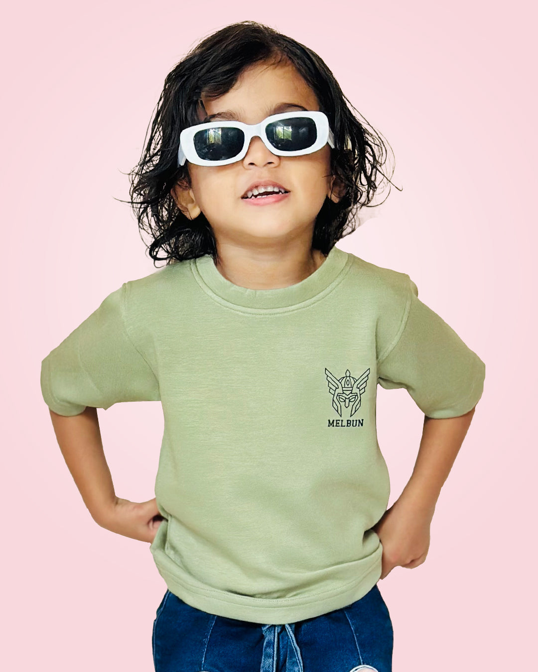 Melbun Rich V Sage Green Five Sleeves T-shirt